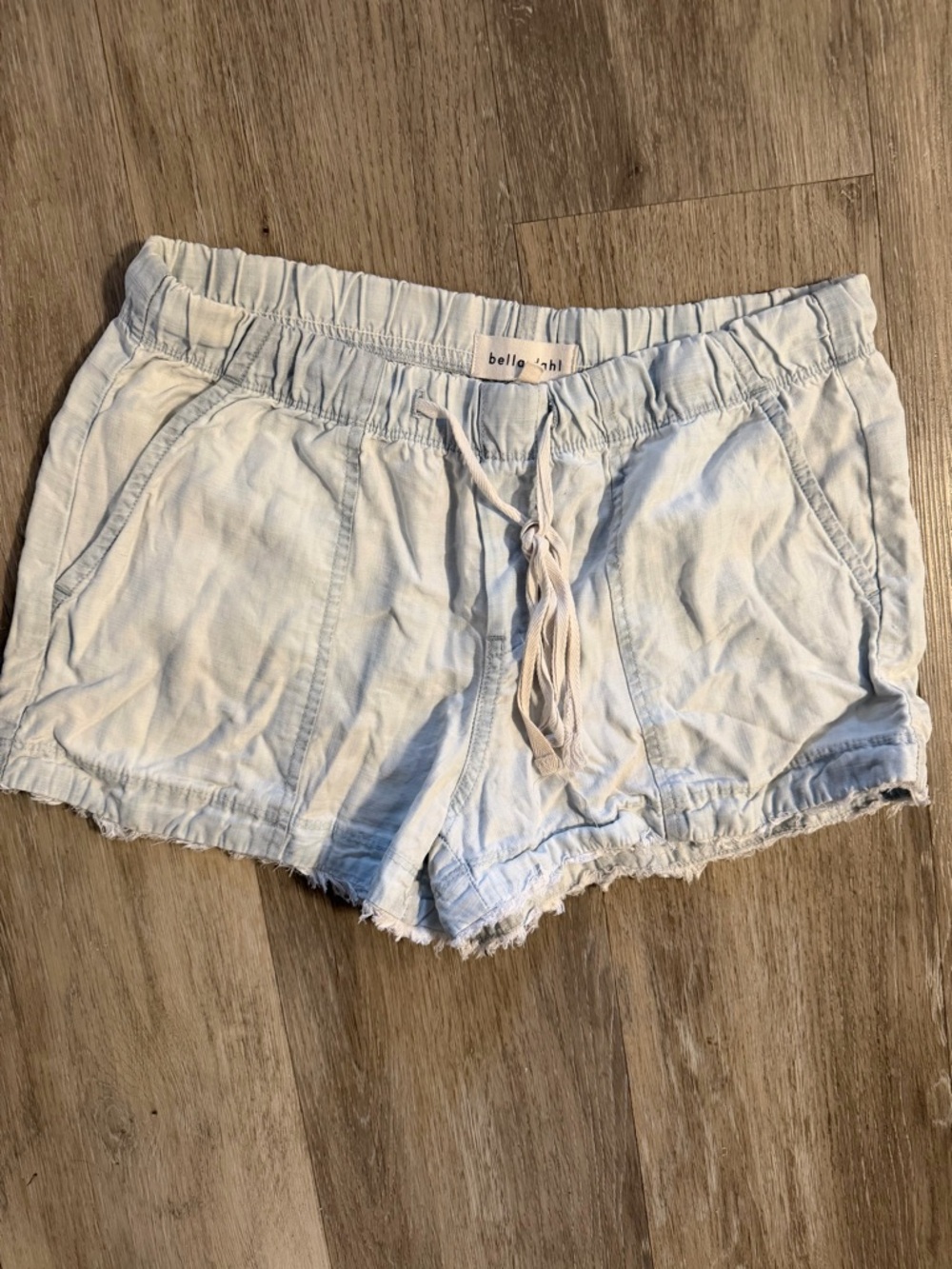 Bella Dahl chambray pocket shorts